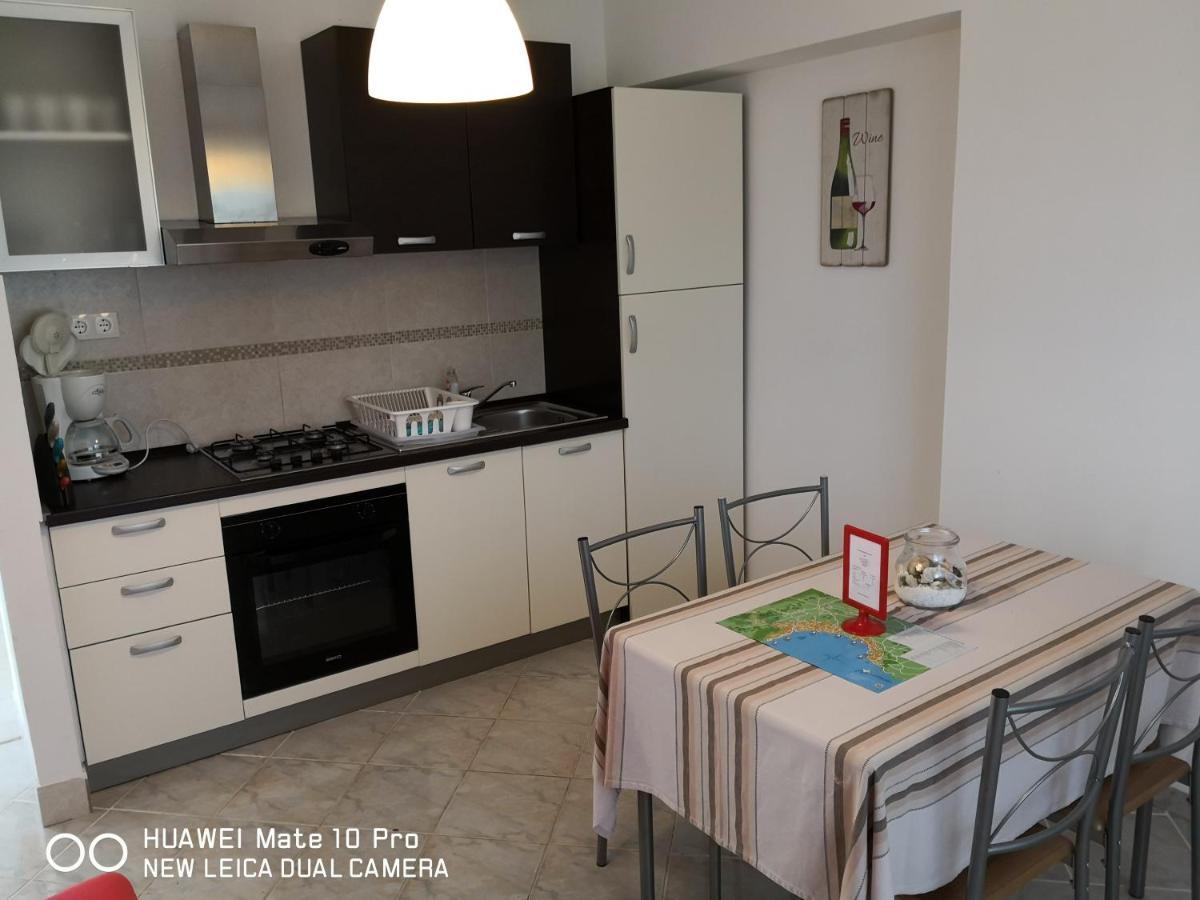 Apartmans Luce E Stella Малинска Экстерьер фото